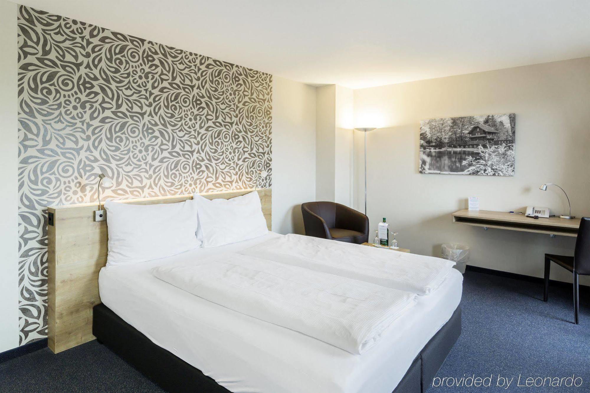 Aarau West Swiss Quality Hotel Oberentfelden Exterior photo